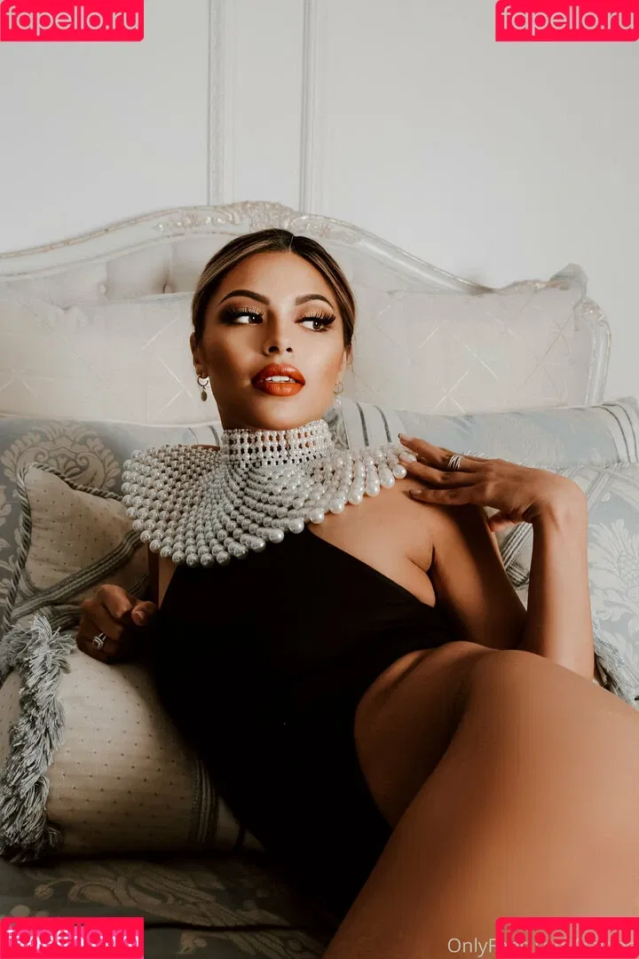 Kaitlen Onlyfans Photo Gallery 