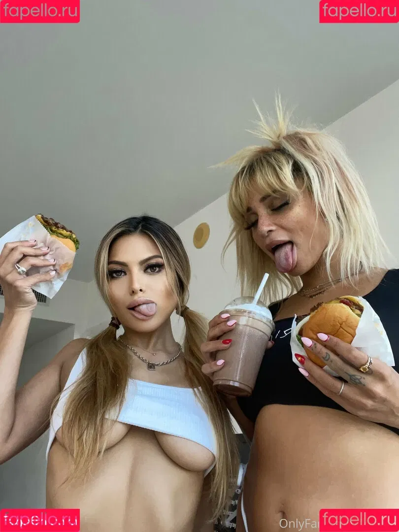 Kaitlen Onlyfans Photo Gallery 