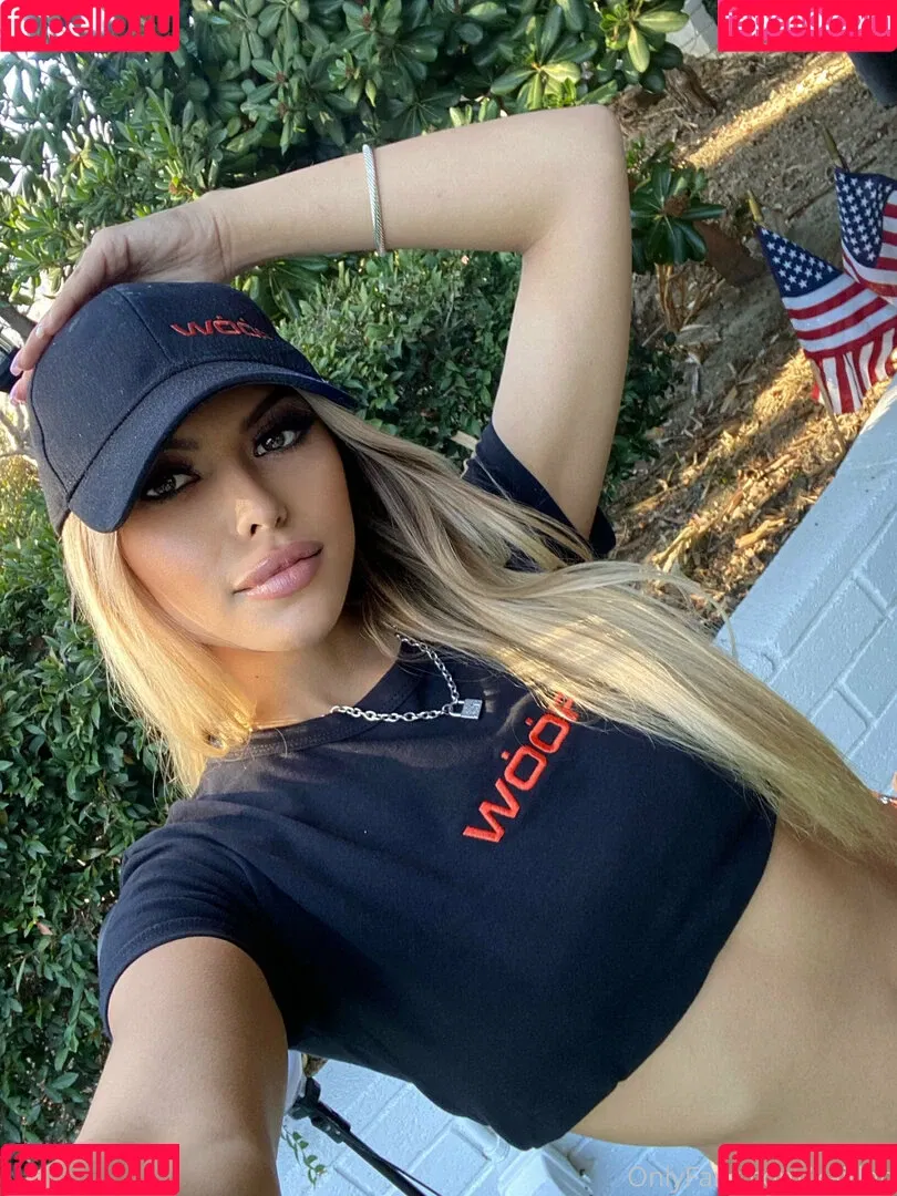 Kaitlen Onlyfans Photo Gallery 