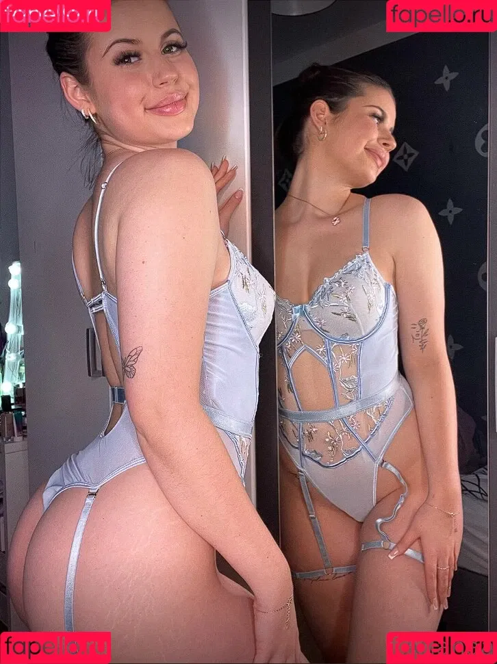 arianasfriends Onlyfans Photo Gallery 