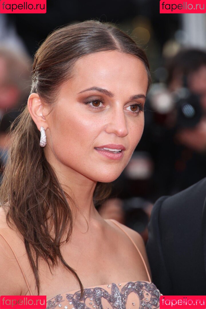 Alicia Vikander Onlyfans Photo Gallery 