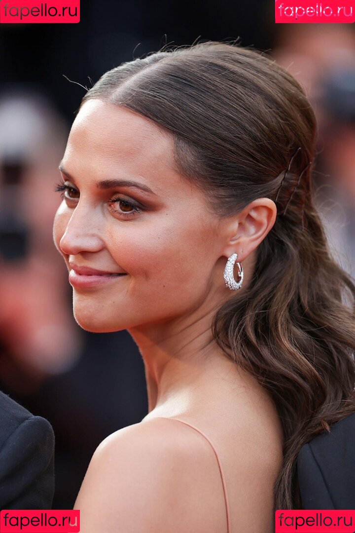 Alicia Vikander Onlyfans Photo Gallery 