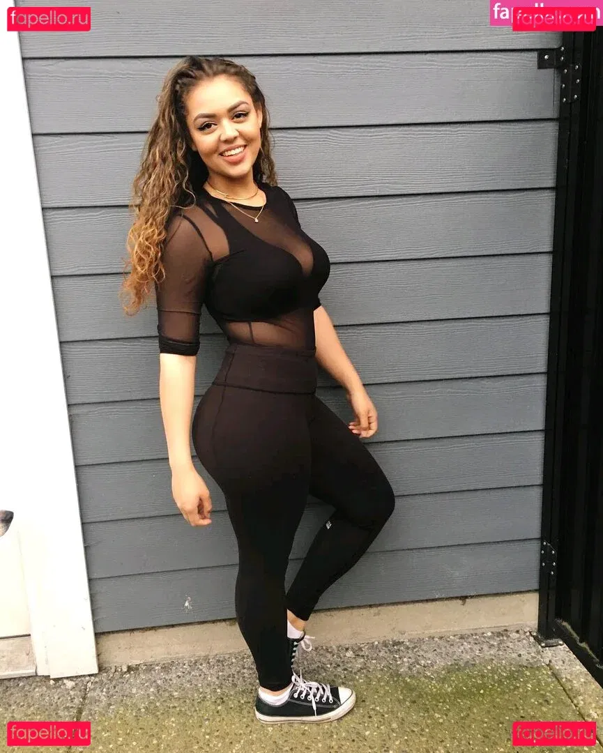 lolaminavip Onlyfans Photo Gallery 