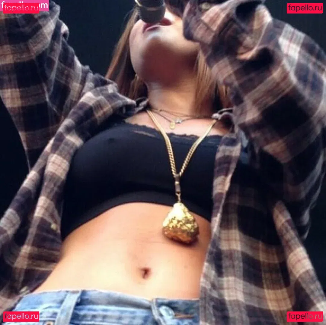 Jojo Levesque Onlyfans Photo Gallery 