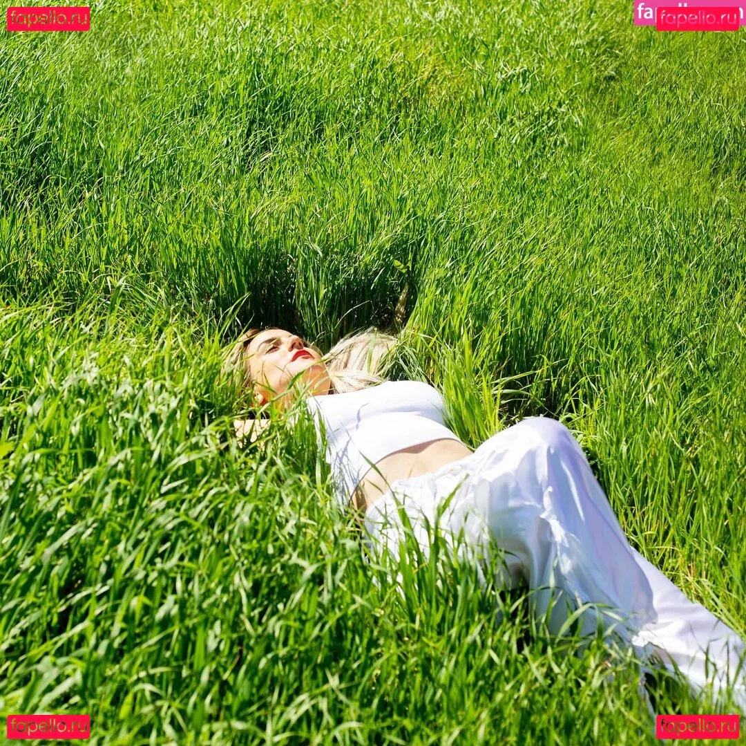 Jojo Levesque Onlyfans Photo Gallery 