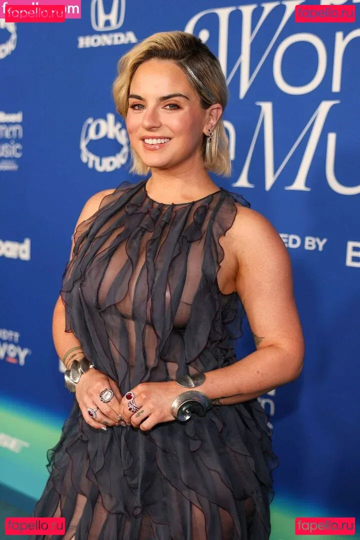 Jojo Levesque Onlyfans Photo Gallery 