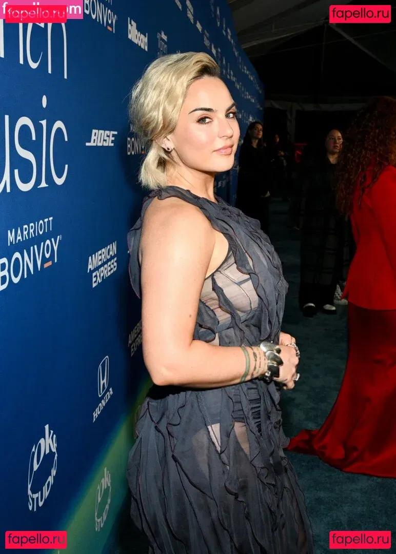 Jojo Levesque Onlyfans Photo Gallery 