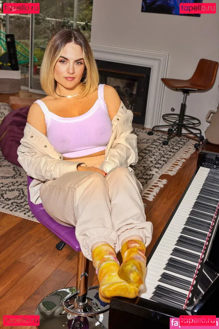 Jojo Levesque Onlyfans Photo Gallery 