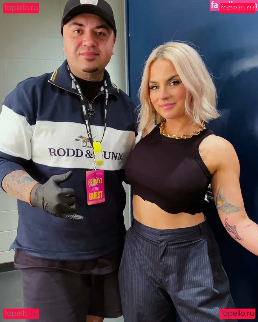 Jojo Levesque Onlyfans Photo Gallery 