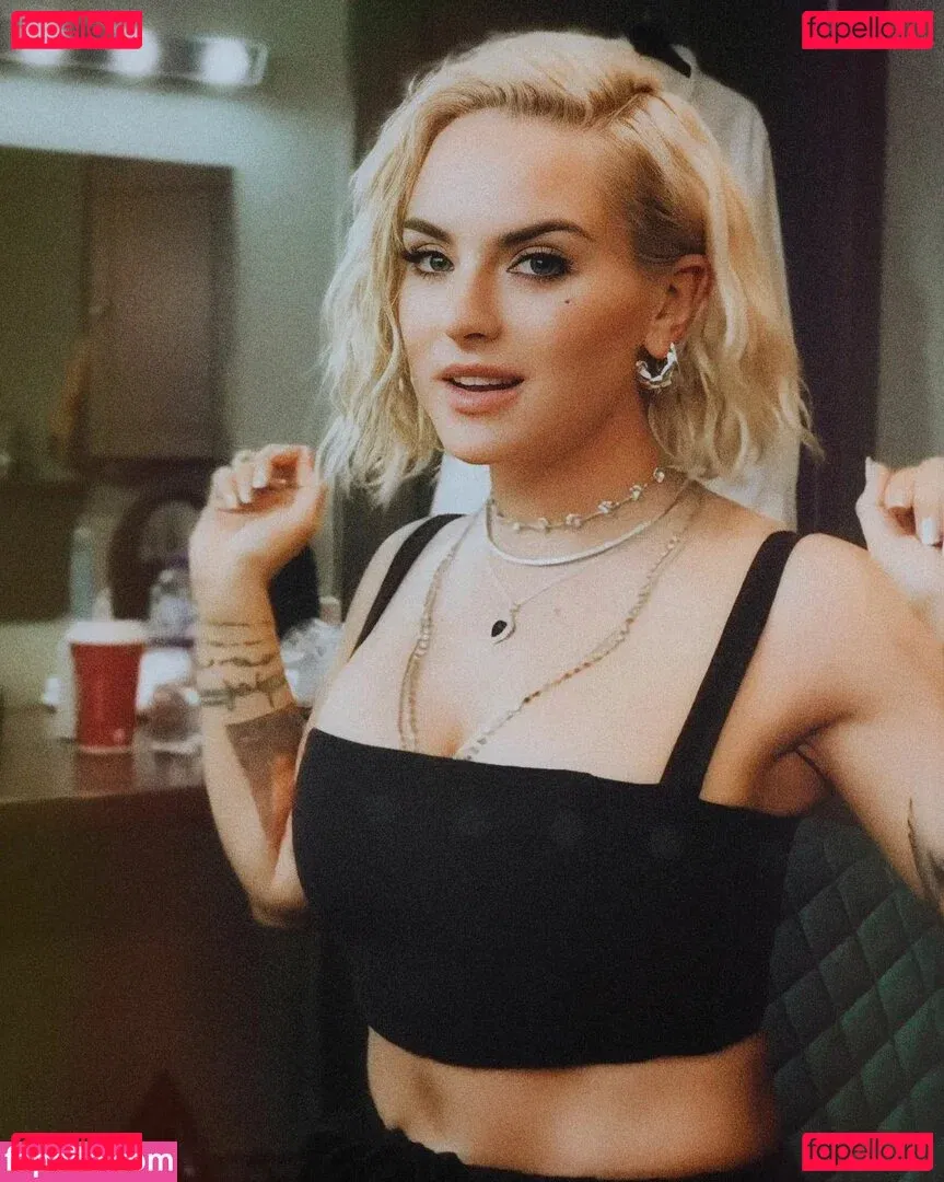 Jojo Levesque Onlyfans Photo Gallery 