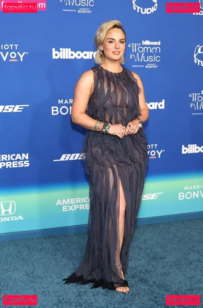 Jojo Levesque Onlyfans Photo Gallery 