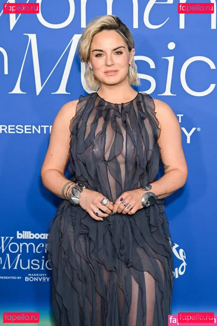 Jojo Levesque Onlyfans Photo Gallery 