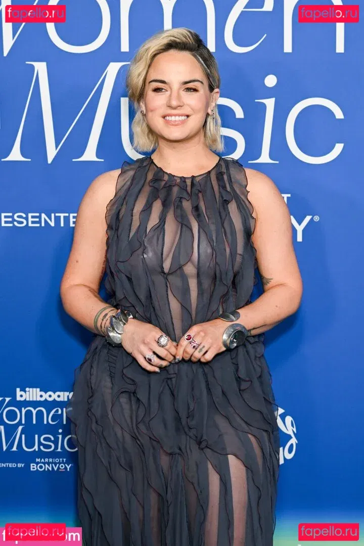 Jojo Levesque Onlyfans Photo Gallery 