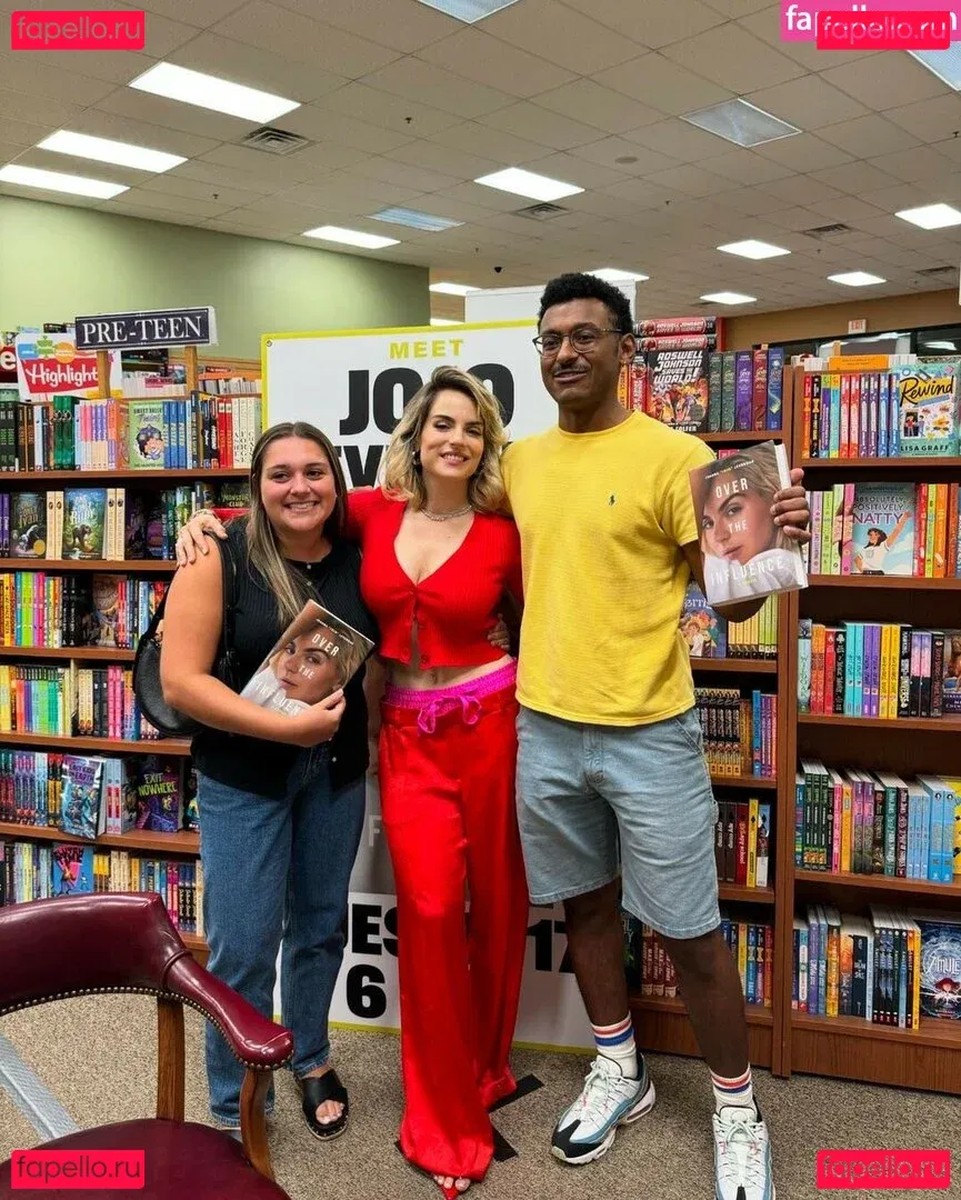 Jojo Levesque Onlyfans Photo Gallery 