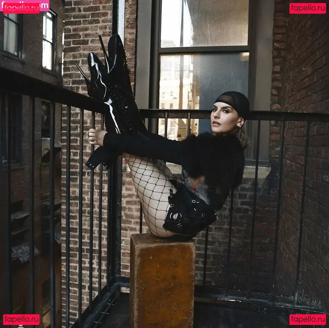 Jojo Levesque Onlyfans Photo Gallery 