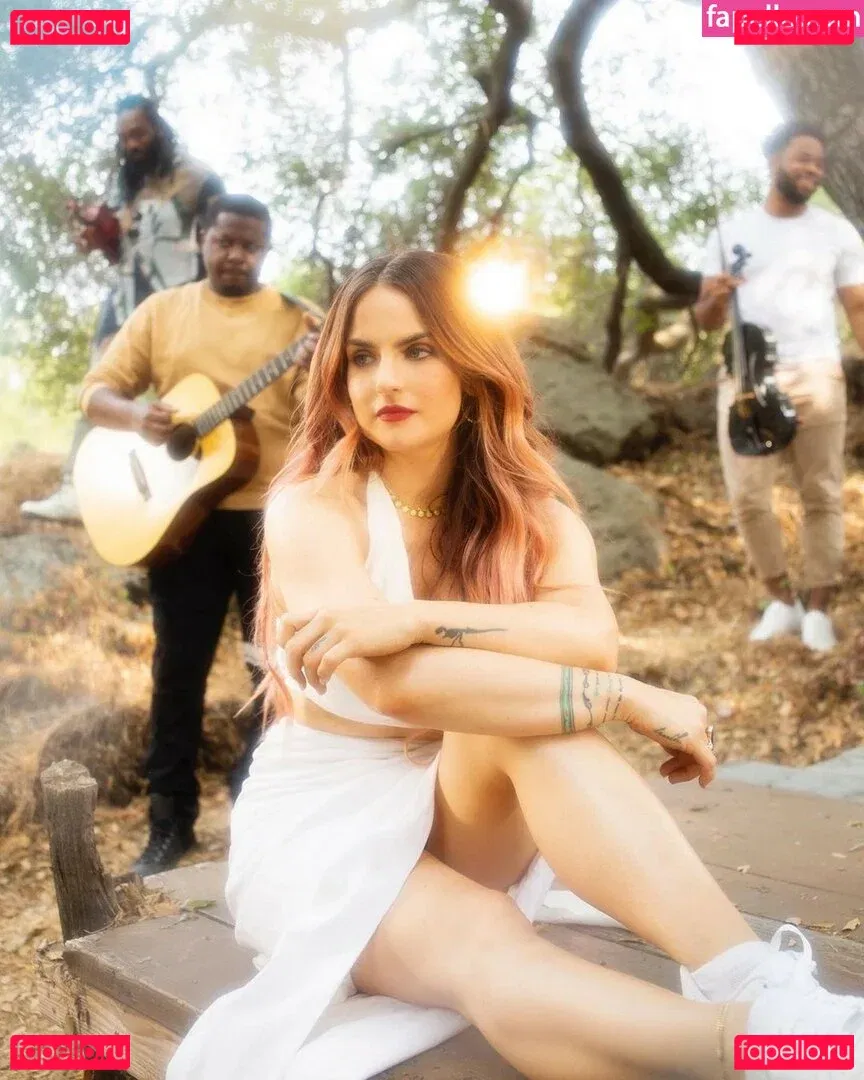 Jojo Levesque Onlyfans Photo Gallery 