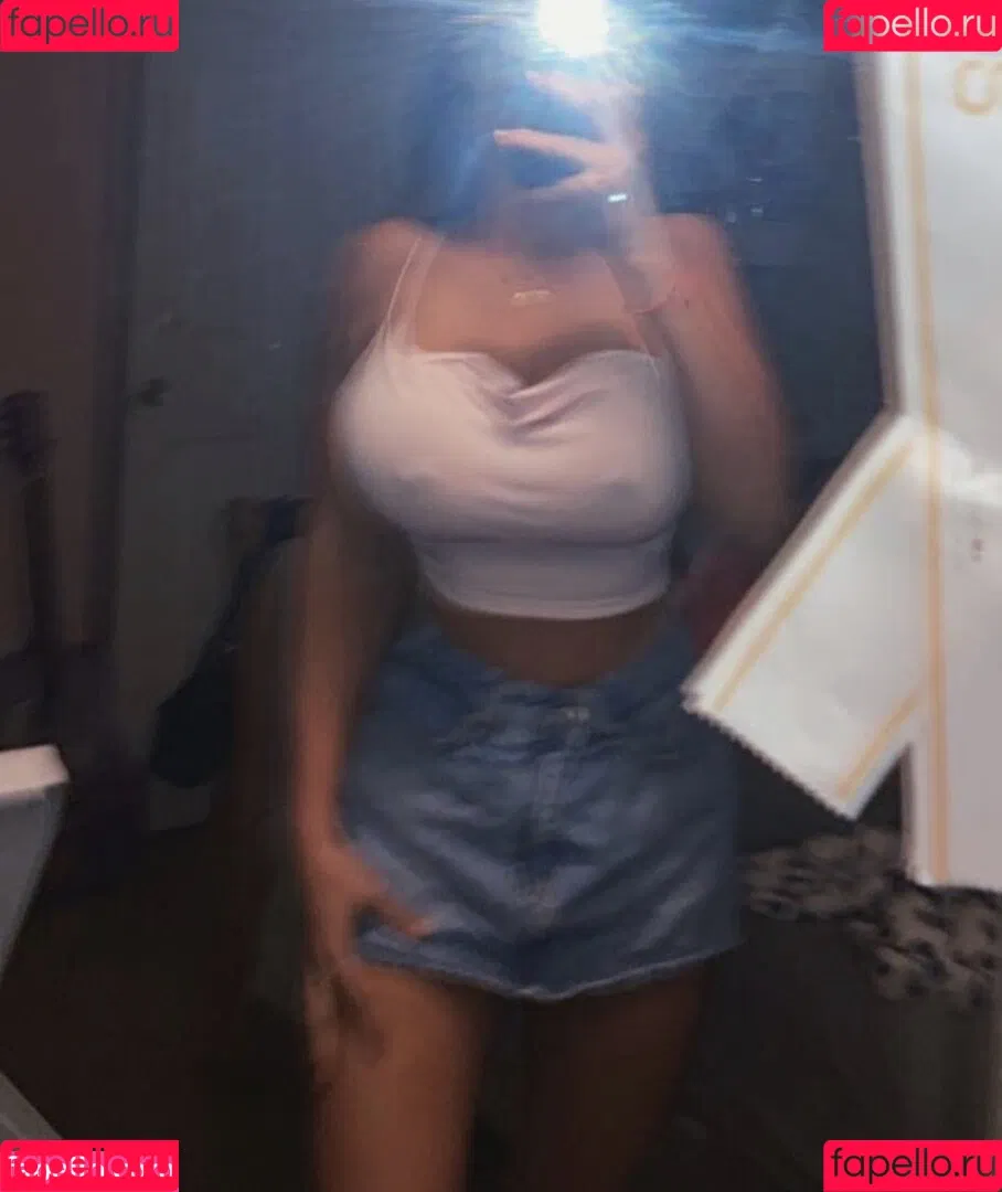Nilaiyah Rey Onlyfans Photo Gallery 