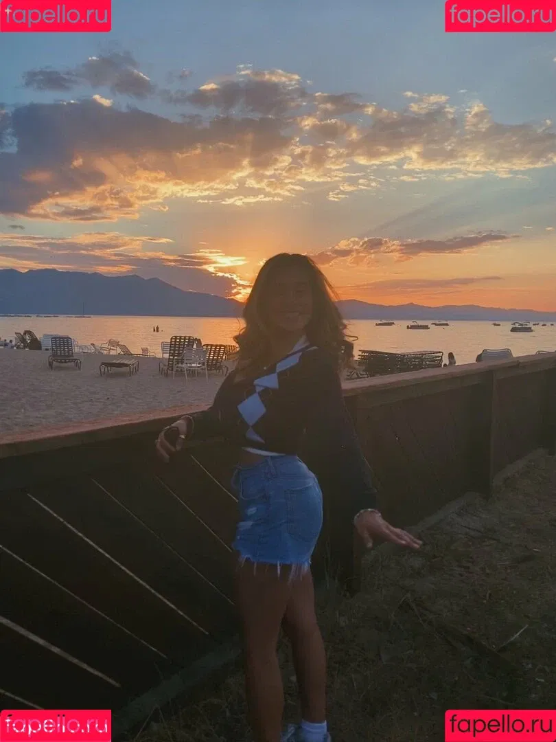 Nilaiyah Rey Onlyfans Photo Gallery 