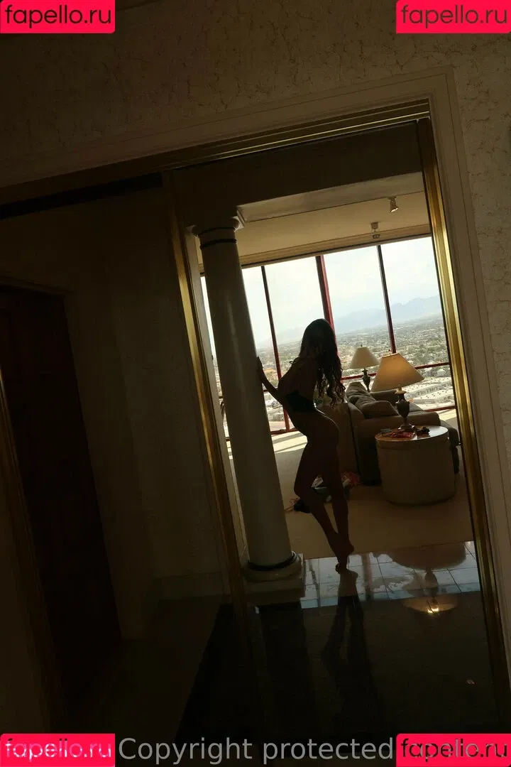 Kaitlyn Nguyen Onlyfans Photo Gallery 
