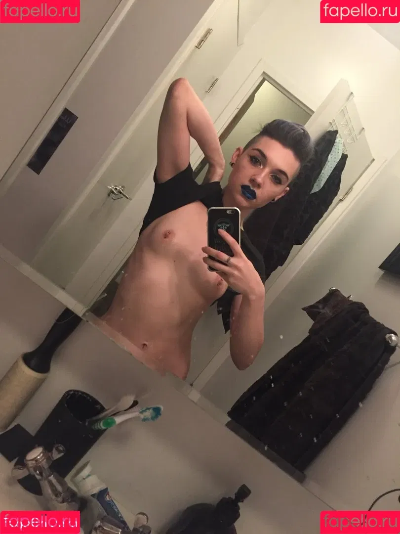 Poisonne Onlyfans Photo Gallery 