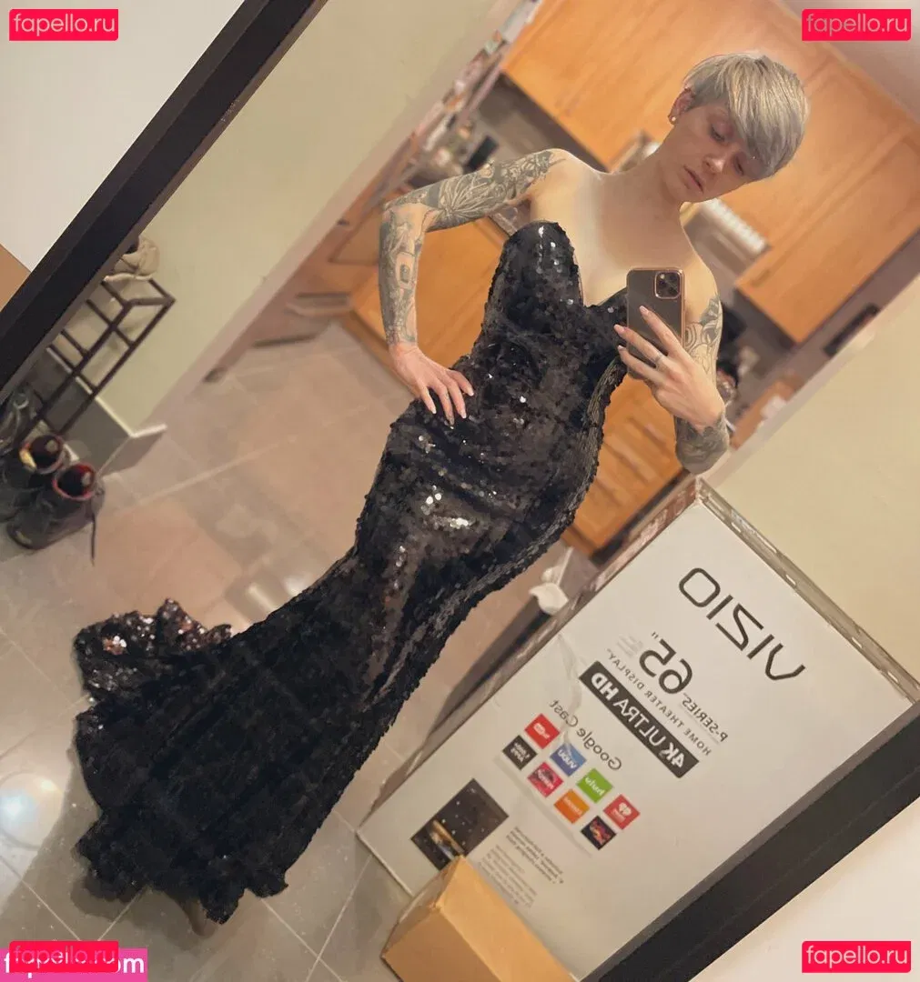 Poisonne Onlyfans Photo Gallery 