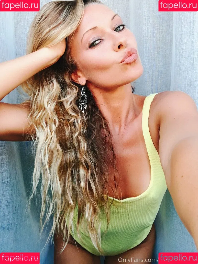 lenanicole.xxx Onlyfans Photo Gallery 