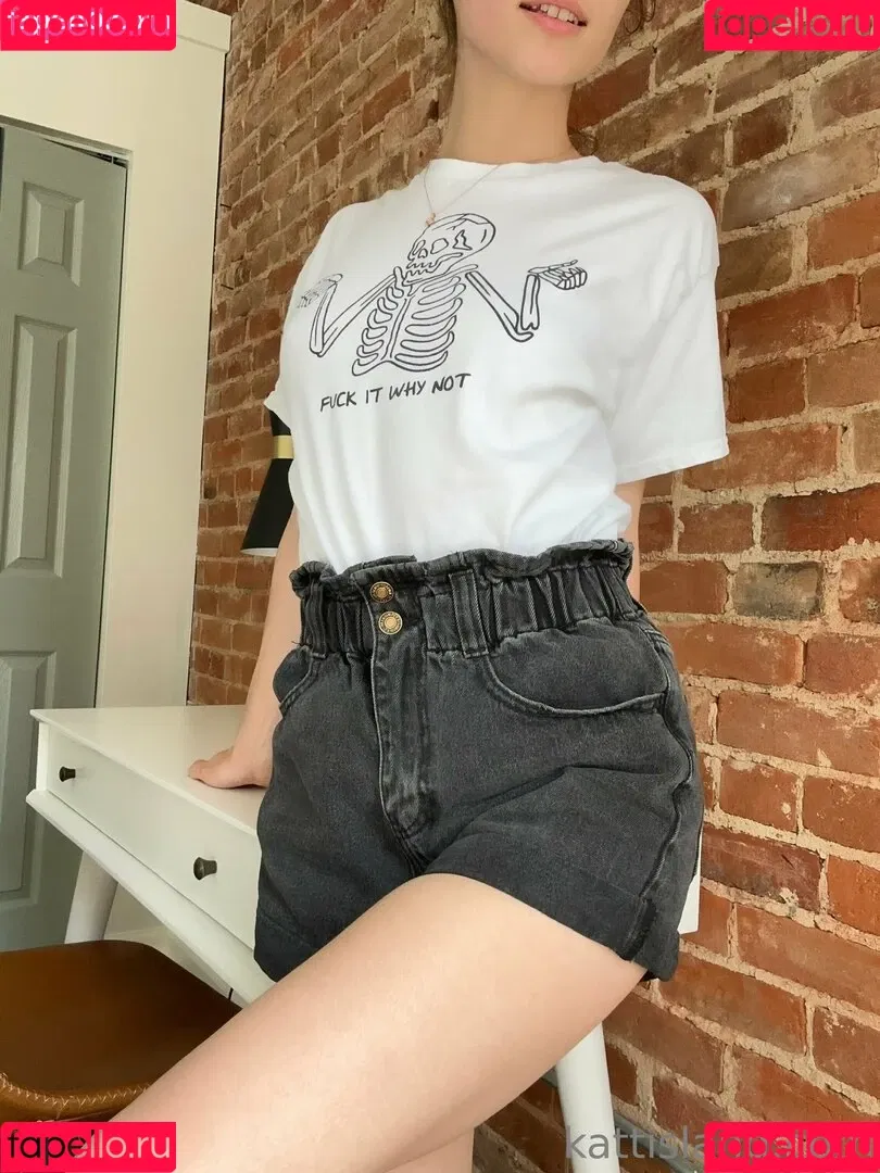 kattinthehatfree Onlyfans Photo Gallery 