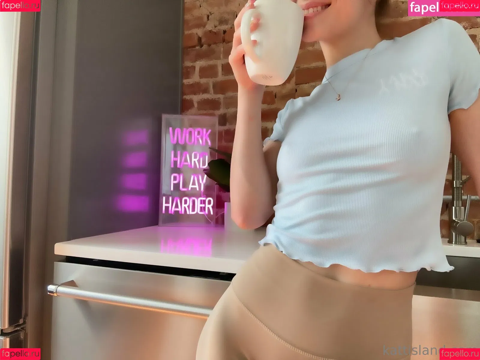 kattinthehatfree Onlyfans Photo Gallery 