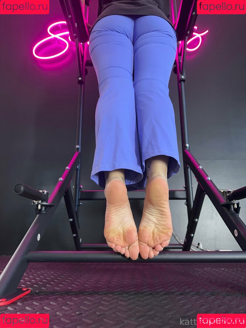 kattinthehatfree Onlyfans Photo Gallery 