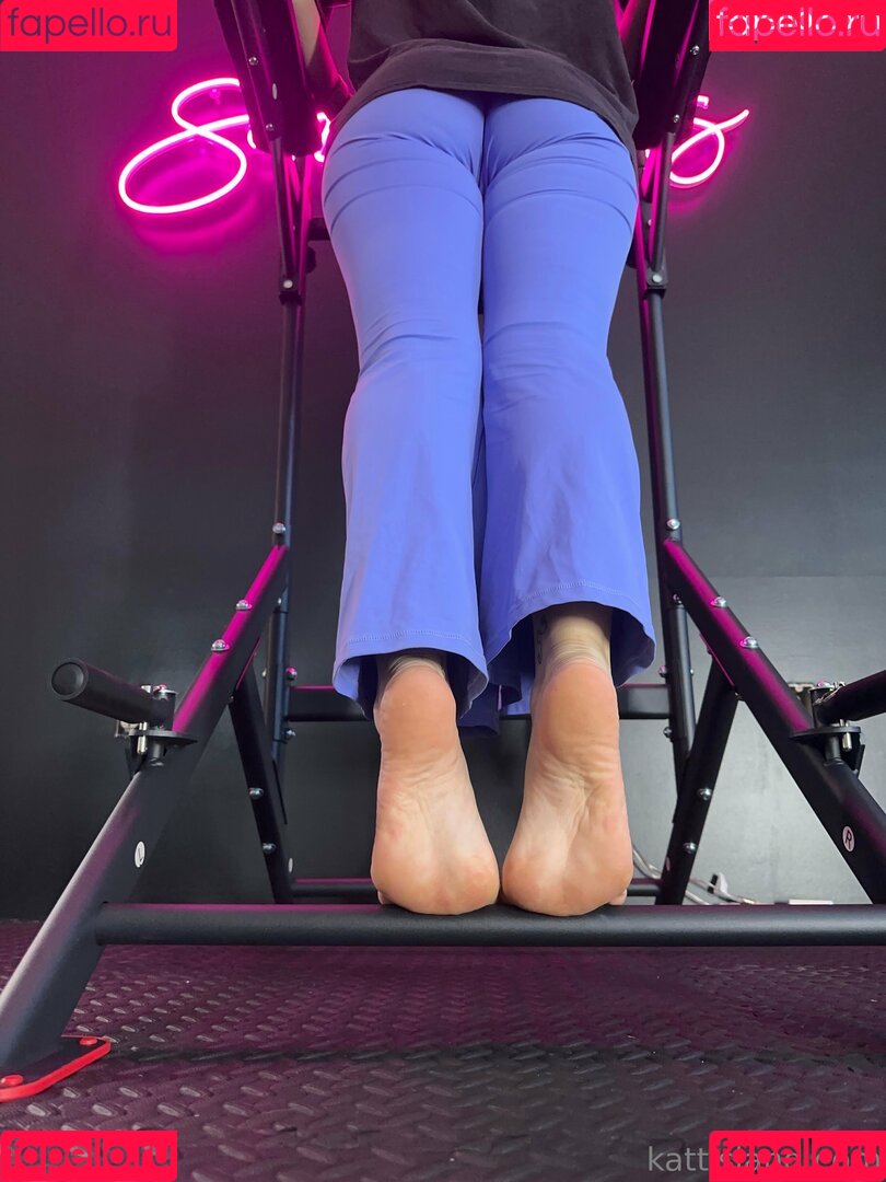 kattinthehatfree Onlyfans Photo Gallery 