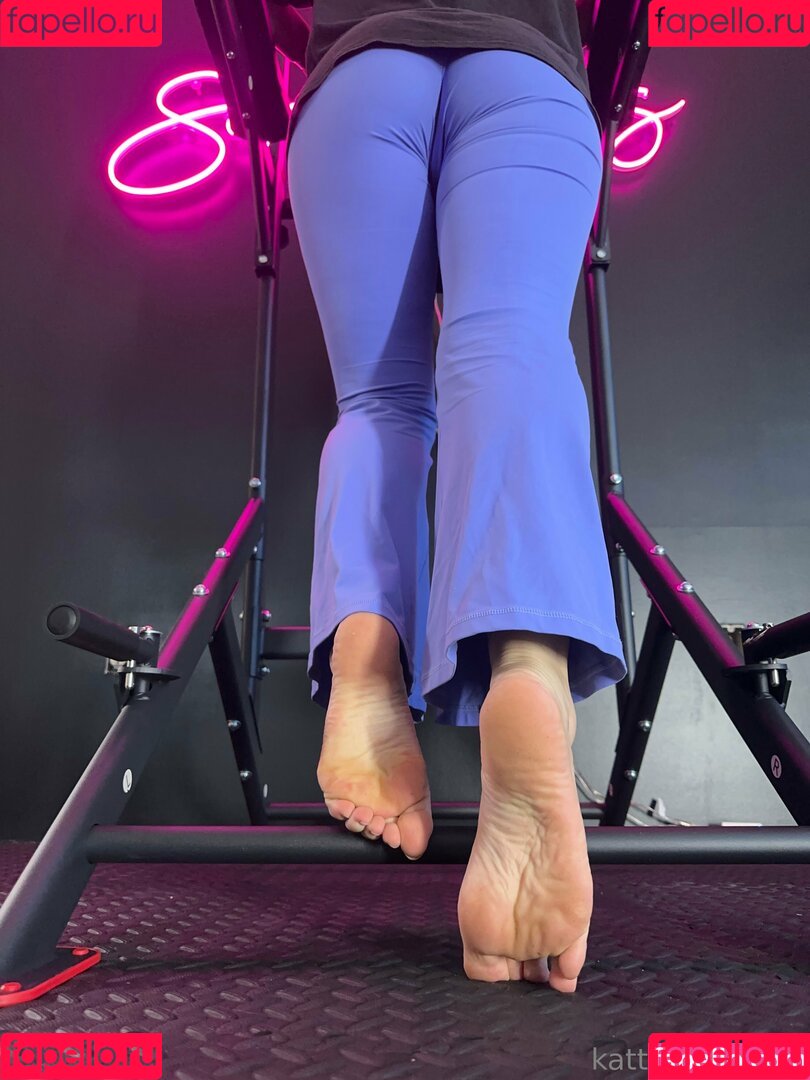 kattinthehatfree Onlyfans Photo Gallery 