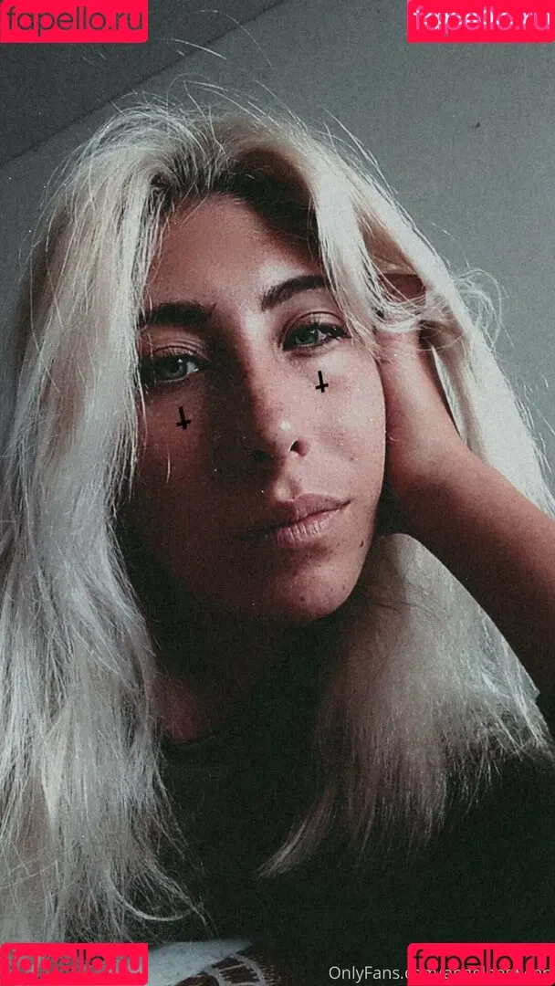 angelbetween Onlyfans Photo Gallery 