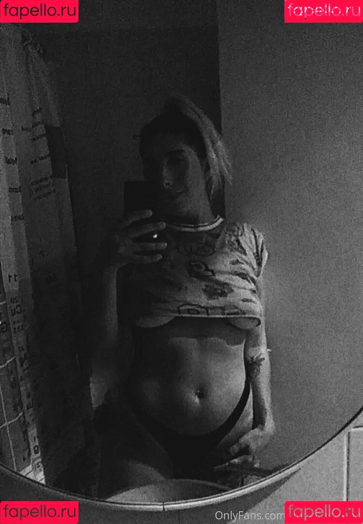 angelbetween Onlyfans Photo Gallery 
