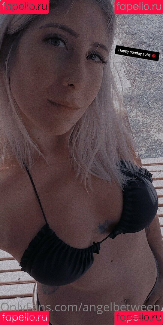 angelbetween Onlyfans Photo Gallery 
