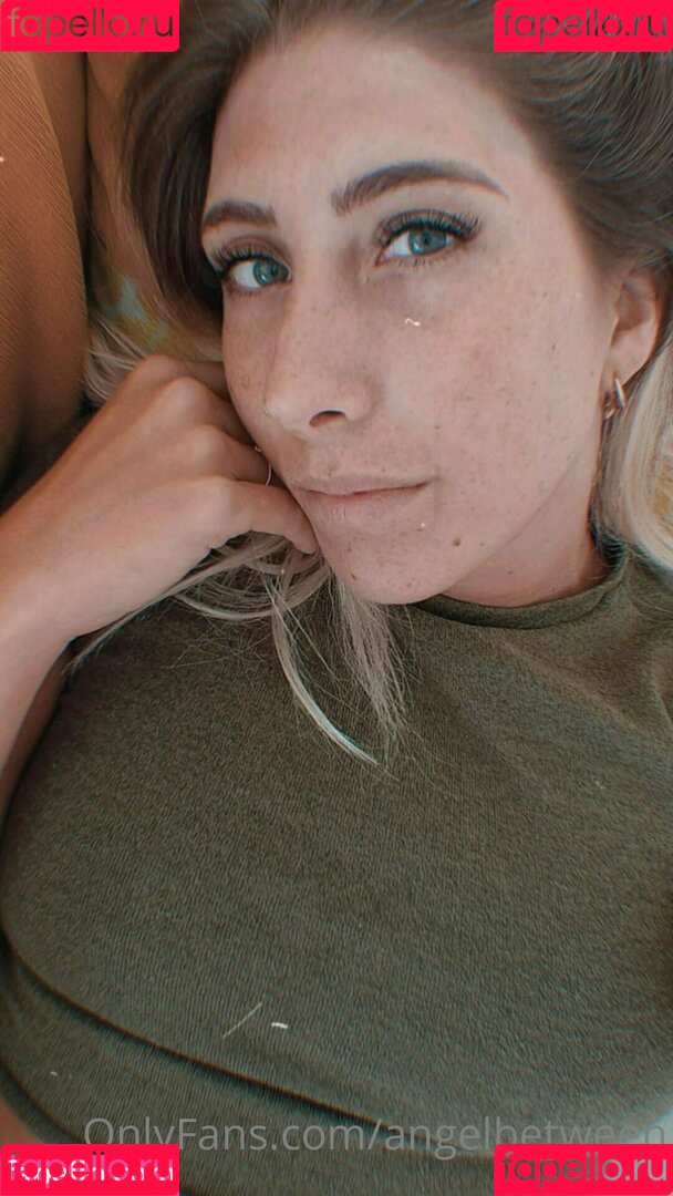 angelbetween Onlyfans Photo Gallery 