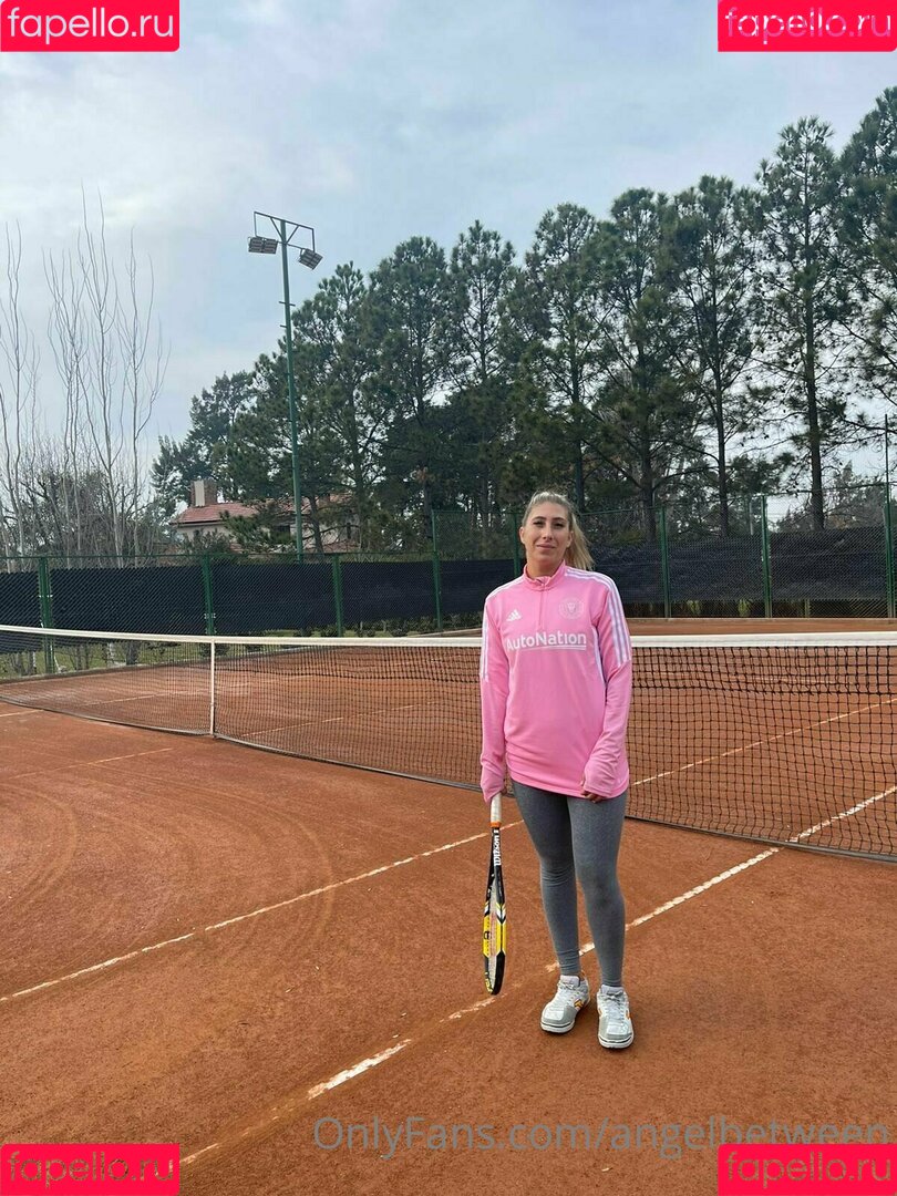 angelbetween Onlyfans Photo Gallery 