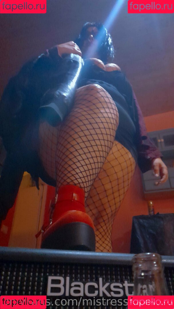 mistresstryss Onlyfans Photo Gallery 