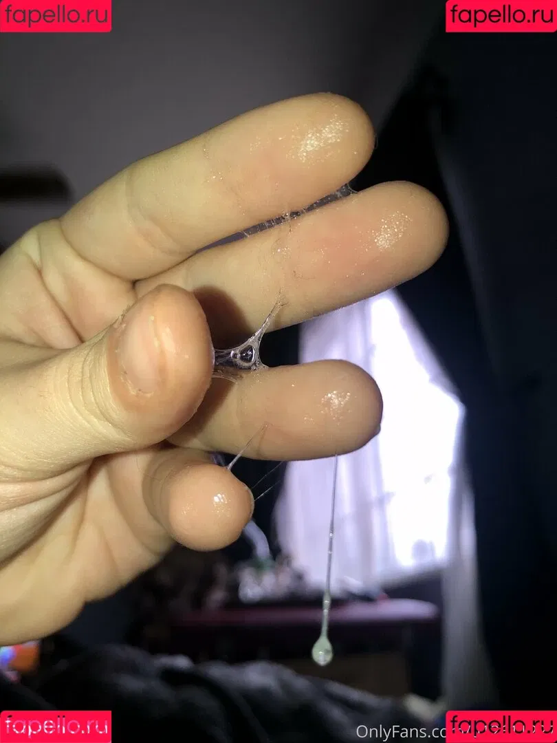 pissqu33n Onlyfans Photo Gallery 