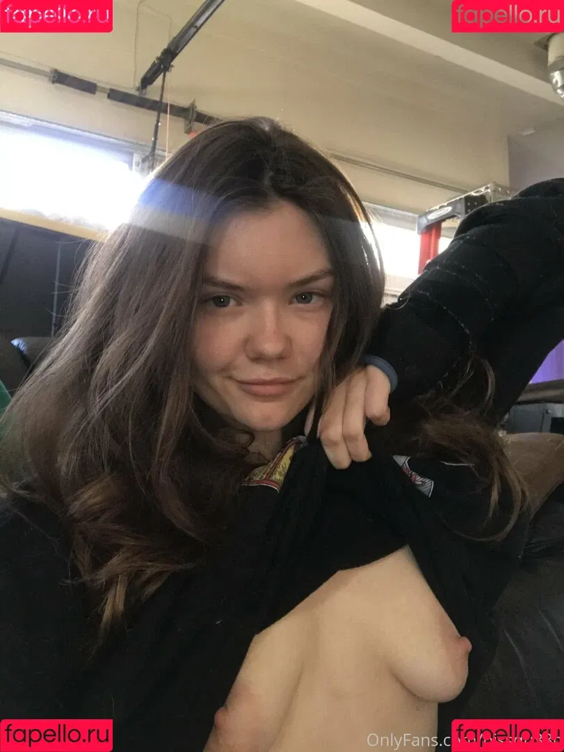 pissqu33n Onlyfans Photo Gallery 