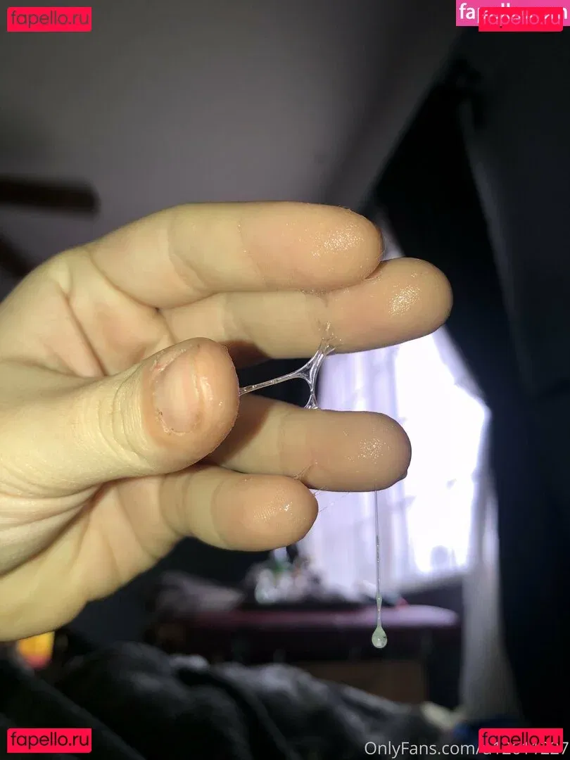 pissqu33n Onlyfans Photo Gallery 