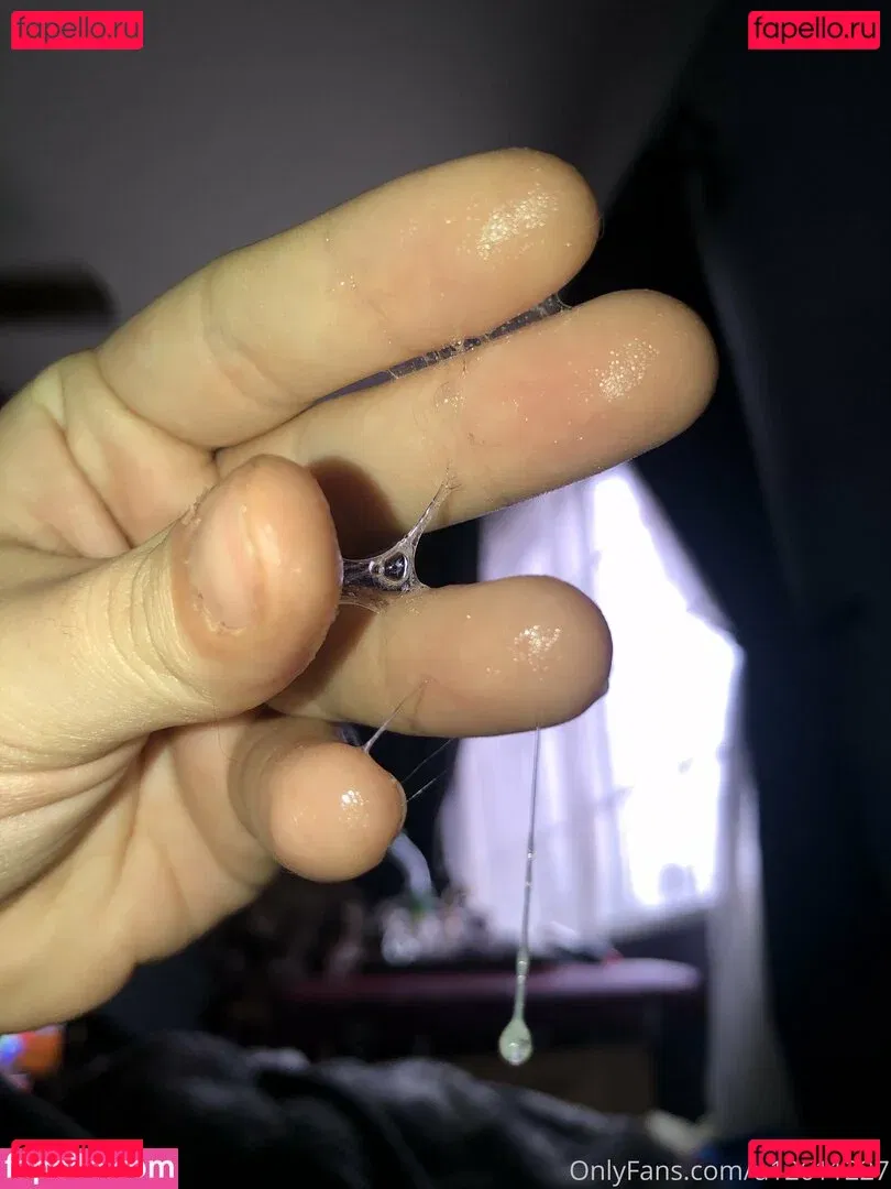 pissqu33n Onlyfans Photo Gallery 