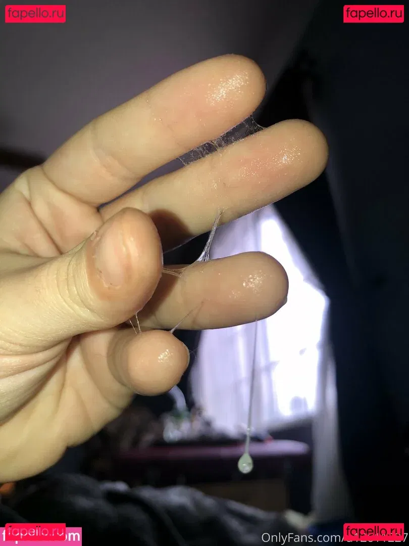 pissqu33n Onlyfans Photo Gallery 