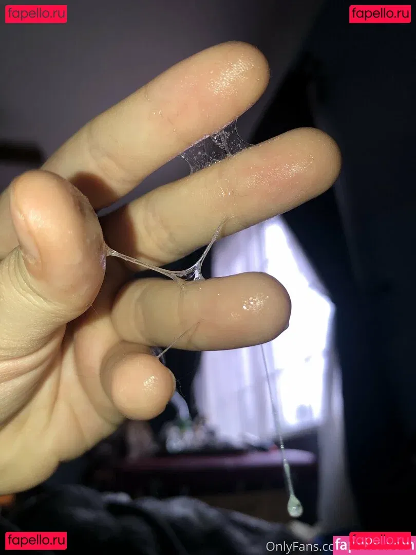 pissqu33n Onlyfans Photo Gallery 