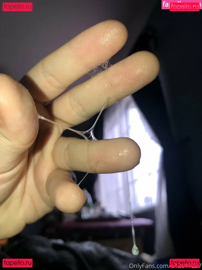 pissqu33n Onlyfans Photo Gallery 