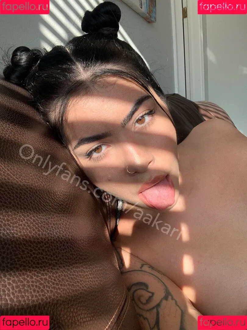 aakari Onlyfans Photo Gallery 