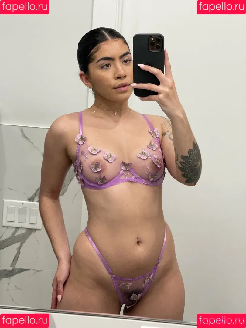 aakari Onlyfans Photo Gallery 