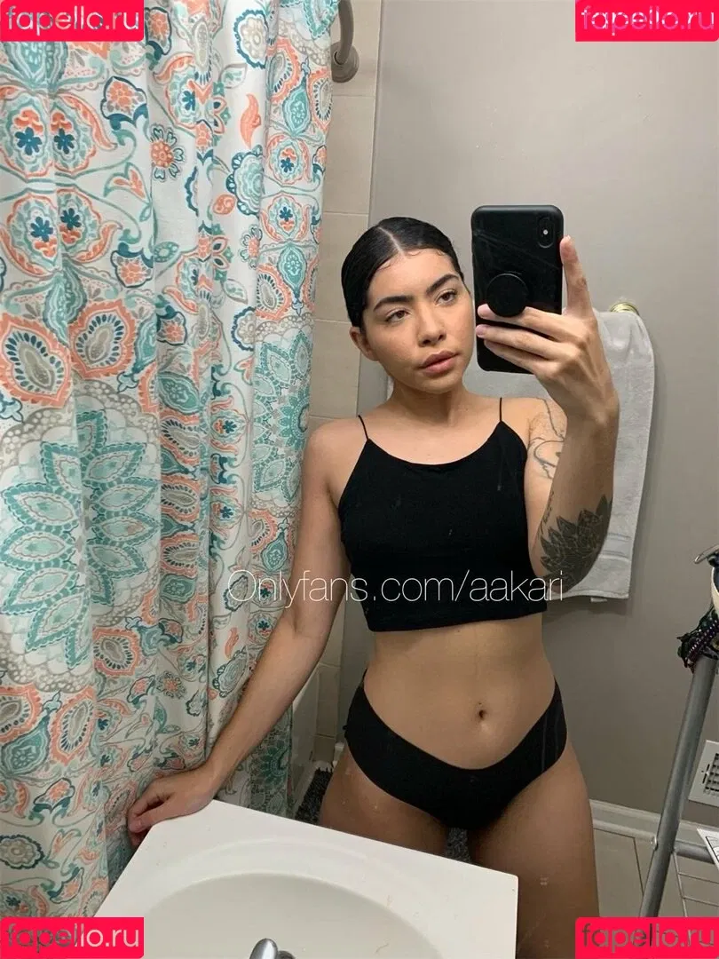 aakari Onlyfans Photo Gallery 