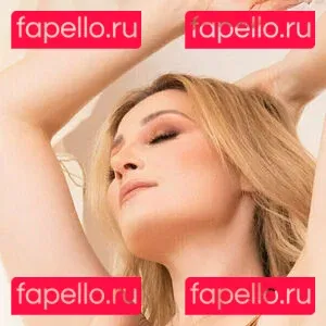 hollythauls Onlyfans Photo Gallery 