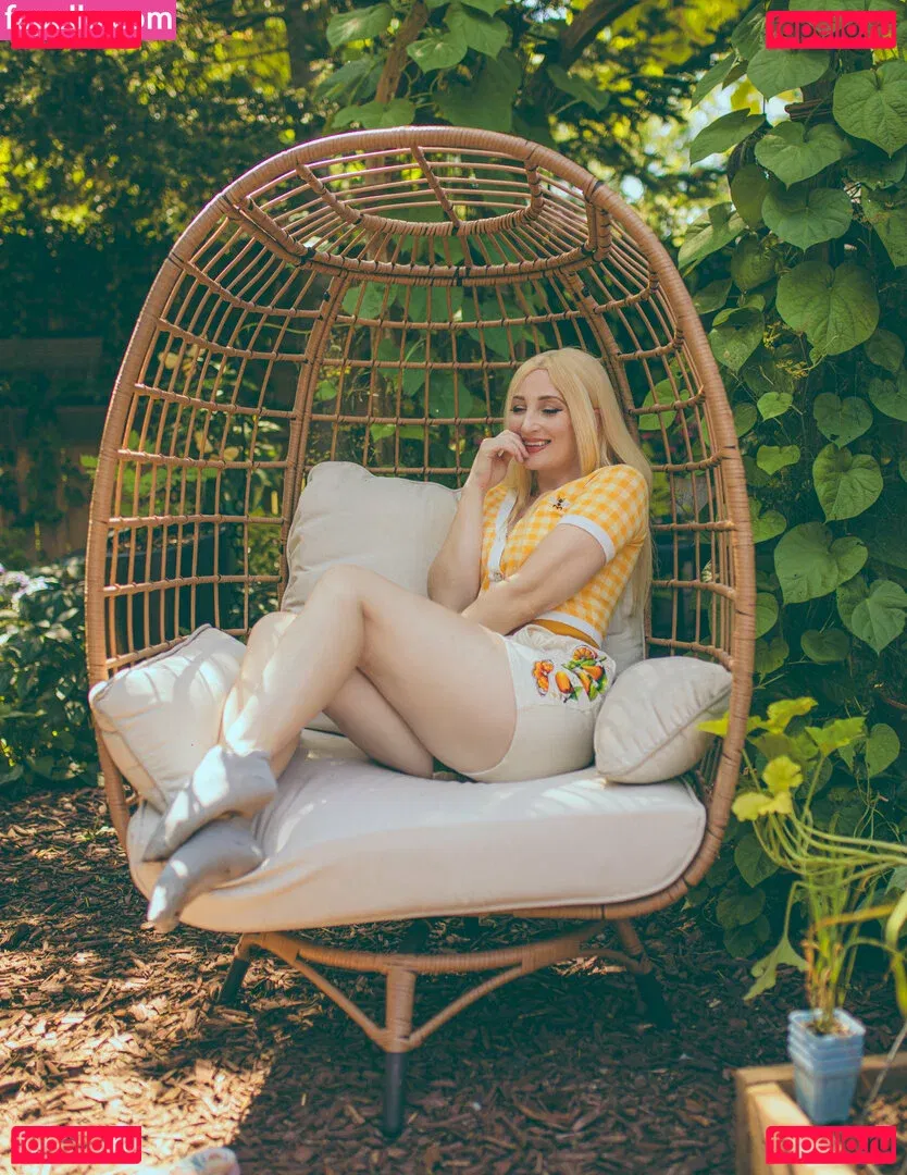 hollythauls Onlyfans Photo Gallery 