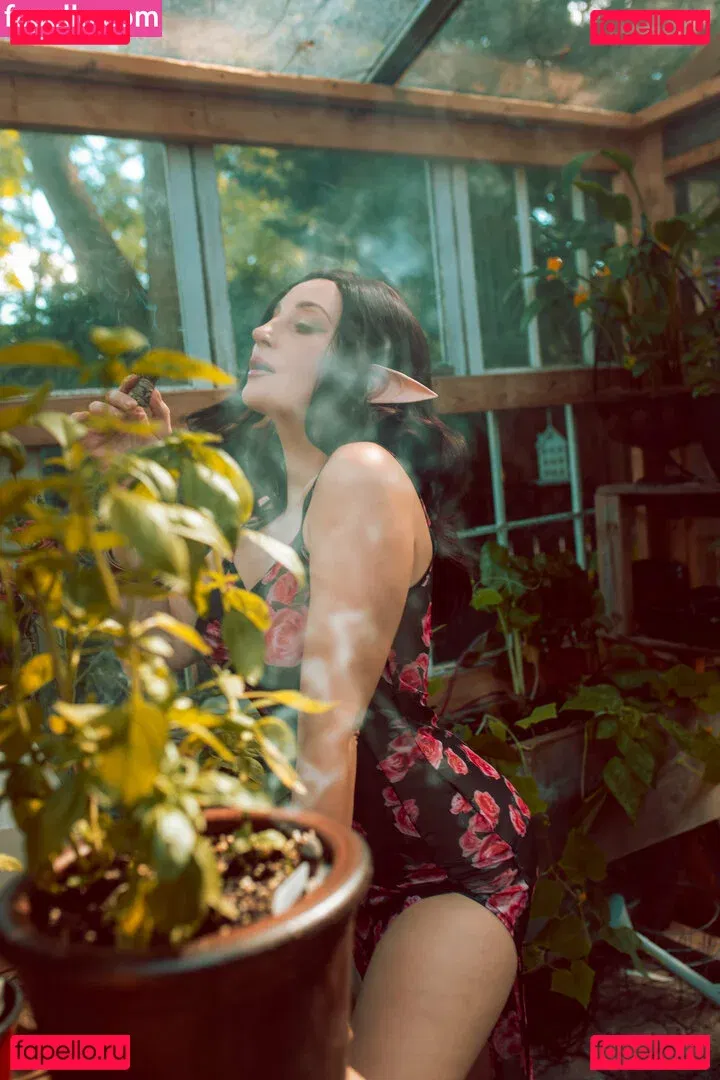 hollythauls Onlyfans Photo Gallery 